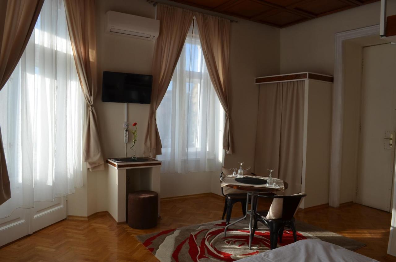 Rooms & Apartments Infinity 里耶卡 外观 照片