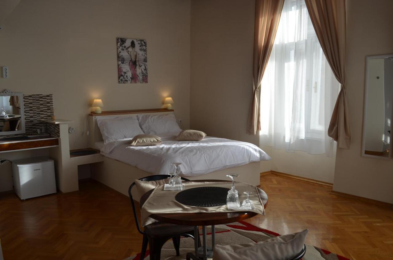 Rooms & Apartments Infinity 里耶卡 外观 照片