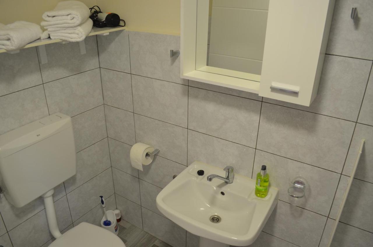 Rooms & Apartments Infinity 里耶卡 外观 照片