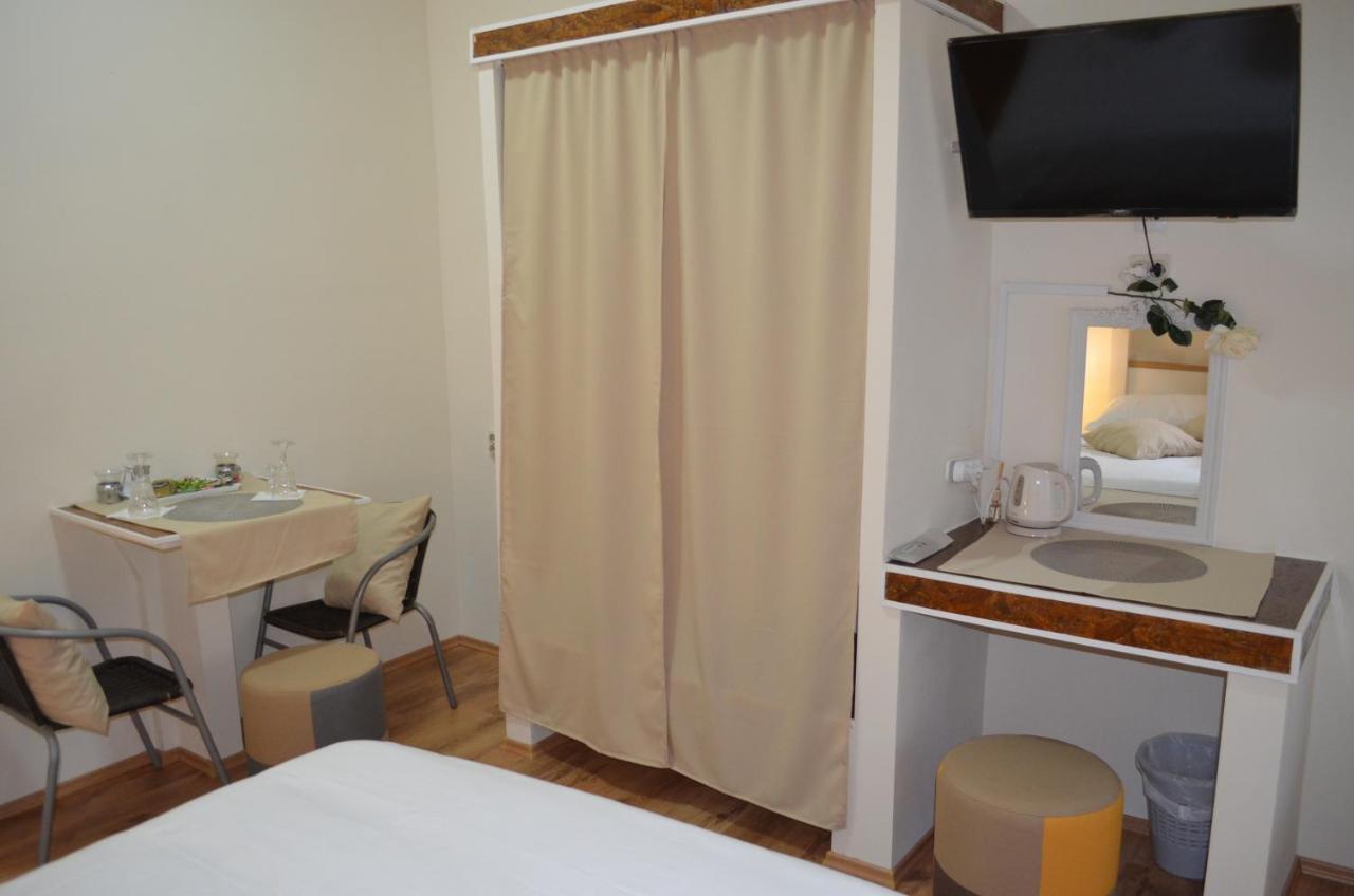Rooms & Apartments Infinity 里耶卡 外观 照片